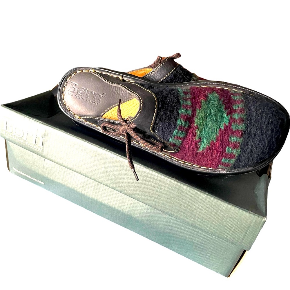 NEW IN BOX Born Southwest Tapestry Slip-on Mules - Size 9 M/W 40 1/2